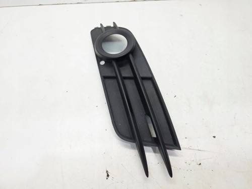 KRATKA HALOGENU ATRAPA ZDERZAKA PRAWA AUDI A6 C7 4G0807682A