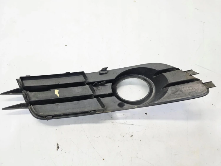 KRATKA HALOGENU ATRAPA ZDERZAKA PRAWA AUDI A6 C7 4G0807682A