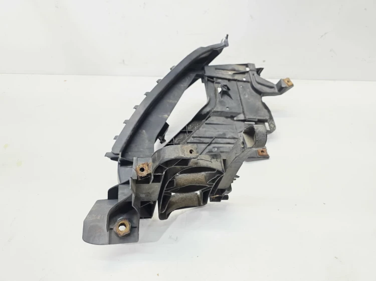 ŚLIZG UCHWYT MOCOWANIE REFLEKTORA PRAWY AUDI A4 B8 8K0805608A OK