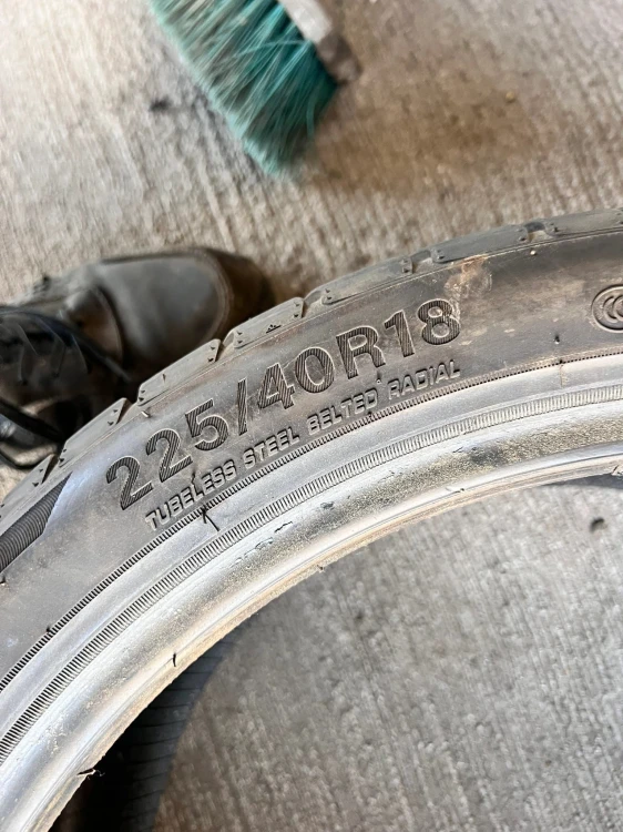 OPONA LETNIA TRIANGLE EFFEXSPORT TH202 225/40R18 92Y XL 21/23 OK. 6MM
