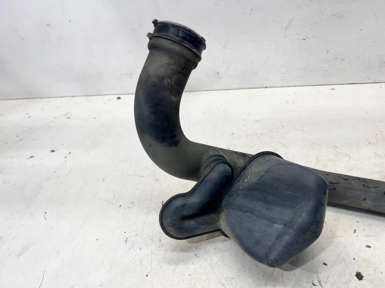 RURA PRZEWÓD INTERCOOLERA AUDI A4 B8 A5 8T Q5 8R 8K0145673AC