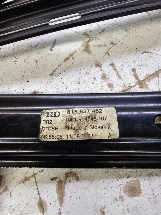 MECHANIZM SZYBY PRAWY PRZÓD AUDI A5 8T8 8T8837462