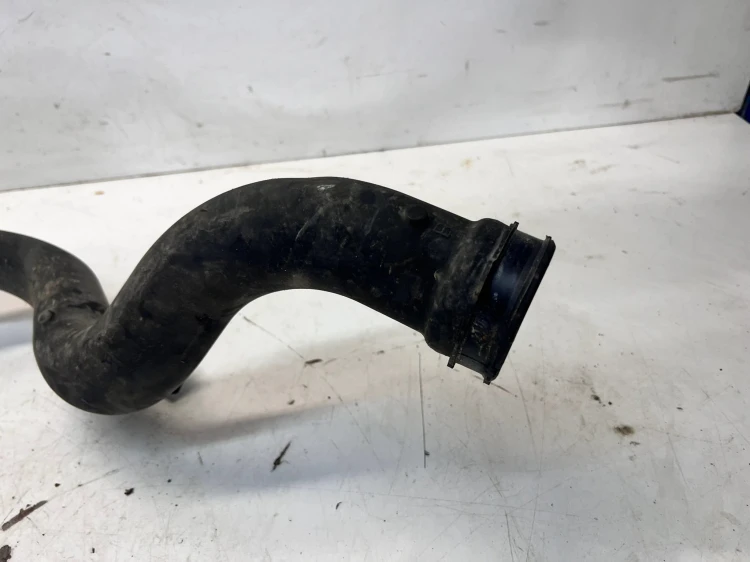 RURA PRZEWÓD INTERCOOLERA AUDI A4 B8 A5 8T Q5 8R 8K0145673AC