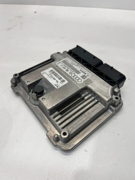 KOMPUTER STEROWNIK SILNIKA AUDI A4 A5 03L906018JJ 03L906018JL
