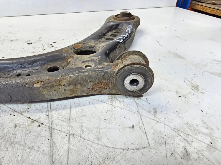 WAHACZ PRAWY PRZÓD AUDI A3 8V VW SEAT 5Q0407152J