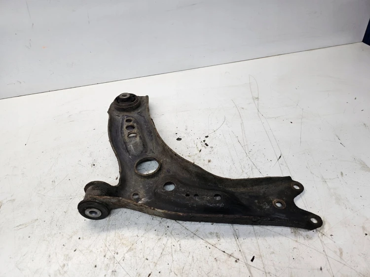 WAHACZ PRAWY PRZÓD AUDI A3 8V VW SEAT 5Q0407152J