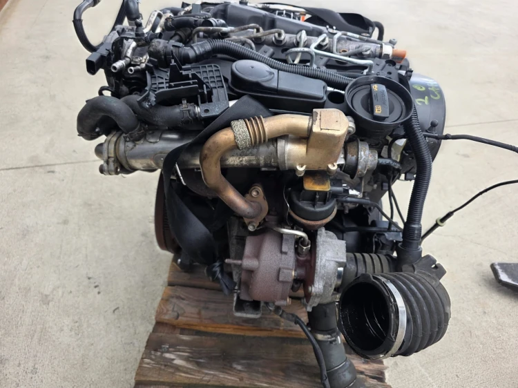 SILNIK KOMPLETNY AUDI A4 B8 A5 A6 SEAT EXEO 2.0 TDI 170KM CAHA 159104KM *1