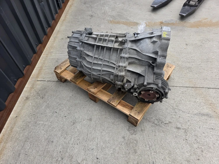 SKRZYNIA BIEGÓW MULTITRONIC AUDI A4 B8 A5 8T NRJ USZKODZONA !!!*1