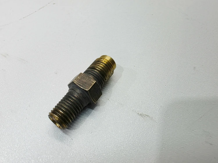 ZAWÓR REGULACJI CIŚNIENIA PALIWA AUDI VOLKSWAGEN SEAT SKODA 06E130757C