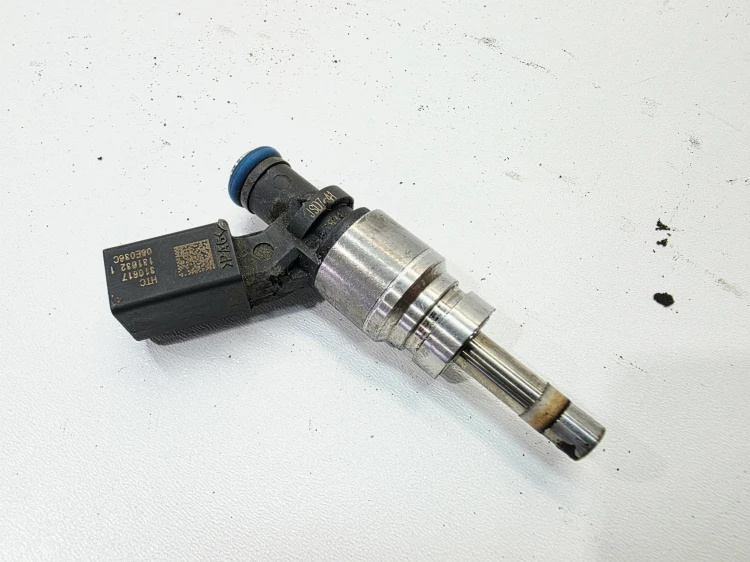 WTRYSKIWACZ WTRYSK PALIWA AUDI A4 B7 A6 C6 3.2 FSI 06E906036C 06E036C