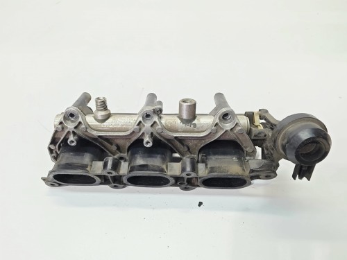 KOLEKTOR SSĄCY PRAWY AUDI A4 B7 A6 C6 3.2 FSI 06E133110E