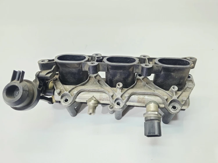 KOLEKTOR SSĄCY LEWY AUDI A4 B7 A6 C6 3.2 FSI 06E133109E