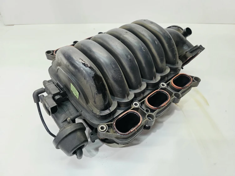 KOLEKTOR SSĄCY AUDI A4 B7 A6 C6 3.2 FSI 06E133210E