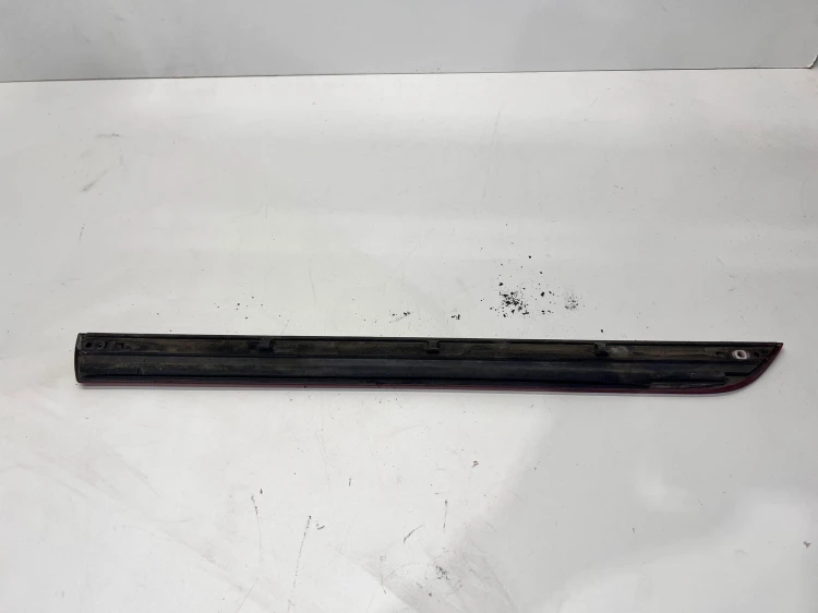 LISTWA DOLNA DRZWI PRAWY TYŁ AUDI A3 8P 8P4 LY3J SPORTBACK