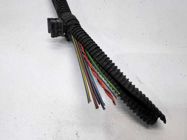 WIĄZKA KABEL WTYCZKA SKRZYNI BIEGÓW AUDI A3 A4 A6 09430010