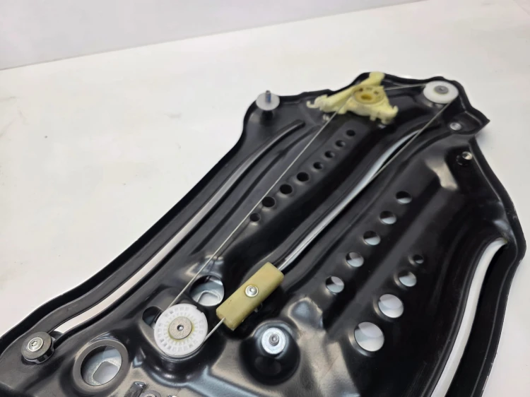 MECHANIZM PODNOSZENIA SZYBY LINKI LEWY TYŁ AUDI A5 8F CABRIO 8F0839397C