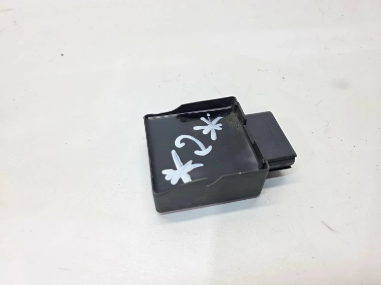 STEROWNIK POMPY PALIWA AUDI VOLKSWAGEN SEAT SKODA 5Q0906121D
