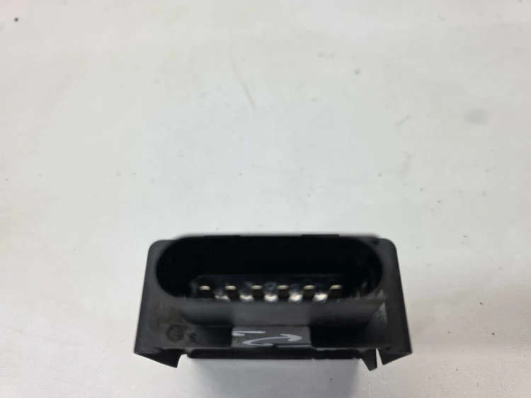 STEROWNIK POMPY PALIWA AUDI VOLKSWAGEN SEAT SKODA 5Q0906121D