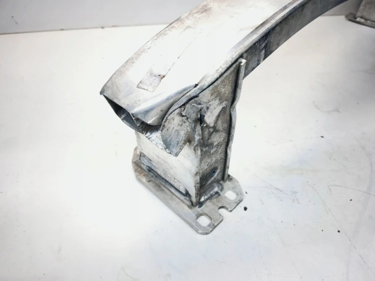 BELKA POD ZDERZAK PRZÓD AUDI Q3 8U LIFT 8U0807109C USZKODZONA