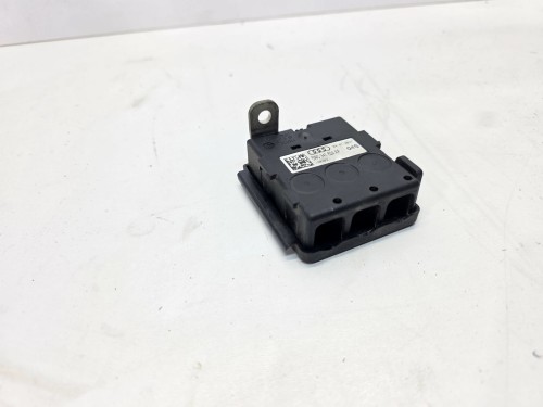 ROZDZIELACZ PRĄDU AUDI A4 B9 A5 8W 8W0941824AP