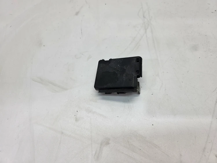 ROZDZIELACZ PRĄDU AUDI A4 B9 A5 8W 8W0941824AP