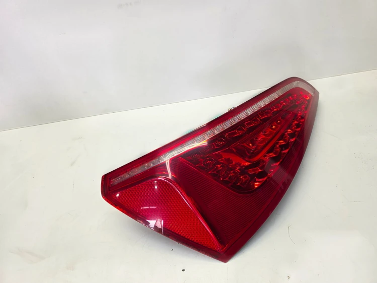 LAMPA LEWY TYŁ LED AUDI Q5 8R 8R0945093A ORYGINAŁ