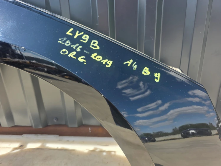 BŁOTNIK PRAWY PRZÓD AUDI A4 B9 2016-2019 LY9B ORYGINAŁ !!!
