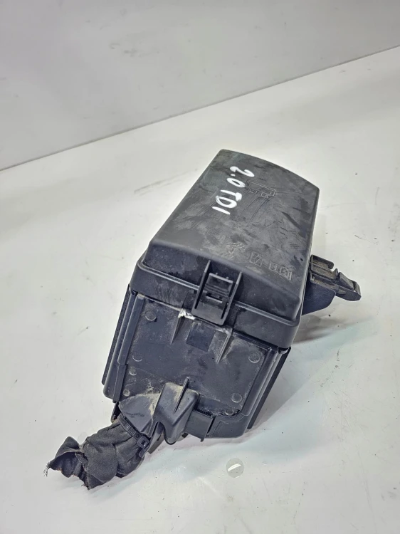 SKRZYNKA OBUDOWA BEZPIECZNIKÓW AUDI Q3 8U VW 5Q0907361A