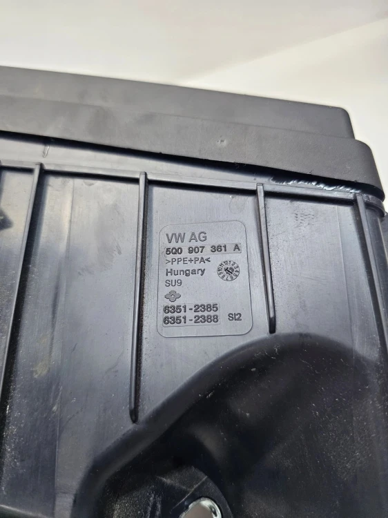 SKRZYNKA OBUDOWA BEZPIECZNIKÓW AUDI Q3 8U VW 5Q0907361A