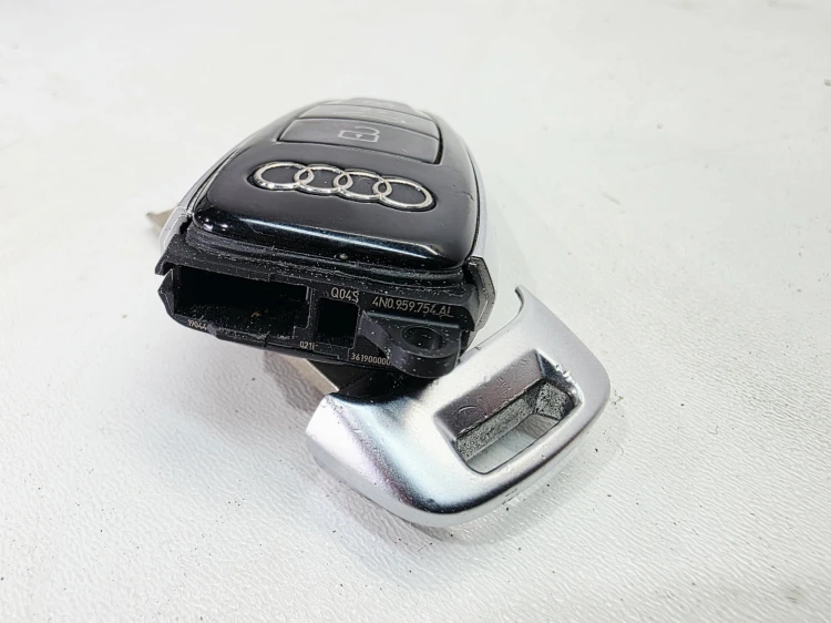 KLUCZYK PILOT KEYLESS AUDI A6 C8 A7 4N0959754AL
