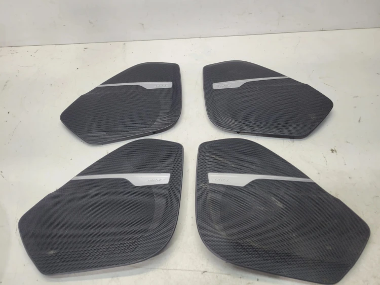 MASKOWNICE BOSE KOMPLET AUDI Q7 4M 4M0868452A -451A-151A-152A PODŚWIETLANE