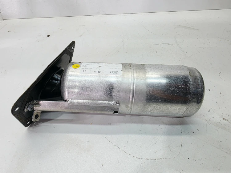 ZBIORNIK POWIETRZA ZAWIESZENIA PNEUMATYCZNEGO LEWY AUDI A6 C8 4K0616203A