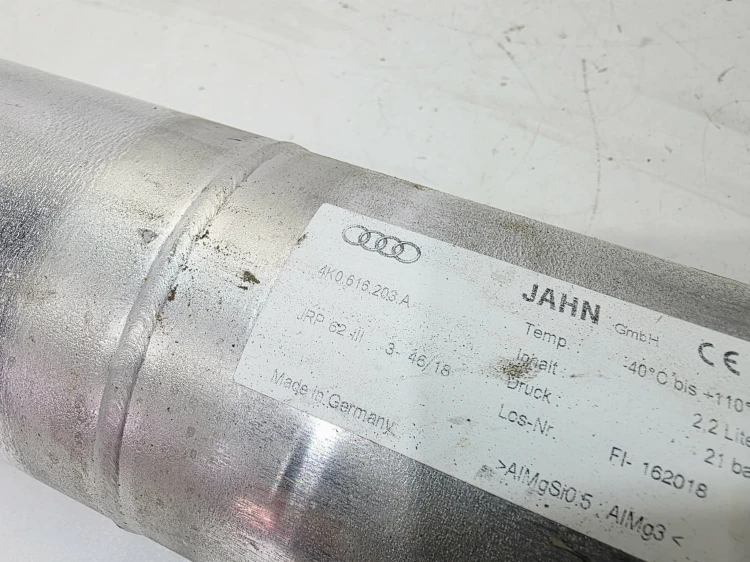 ZBIORNIK POWIETRZA ZAWIESZENIA PNEUMATYCZNEGO LEWY AUDI A6 C8 4K0616203A