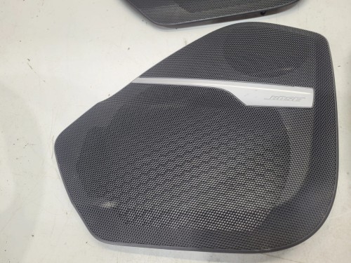 MASKOWNICE BOSE KOMPLET AUDI Q7 4M 4M0868452A -451A-151A-152A PODŚWIETLANE