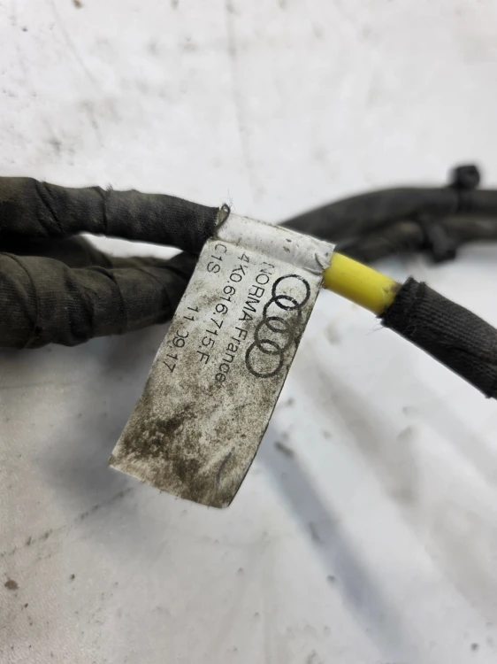 WIĄZKA ZACISKU PRAWY TYŁ AUDI A6 C8 4K0972254 4K0616716F ORYGINAŁ