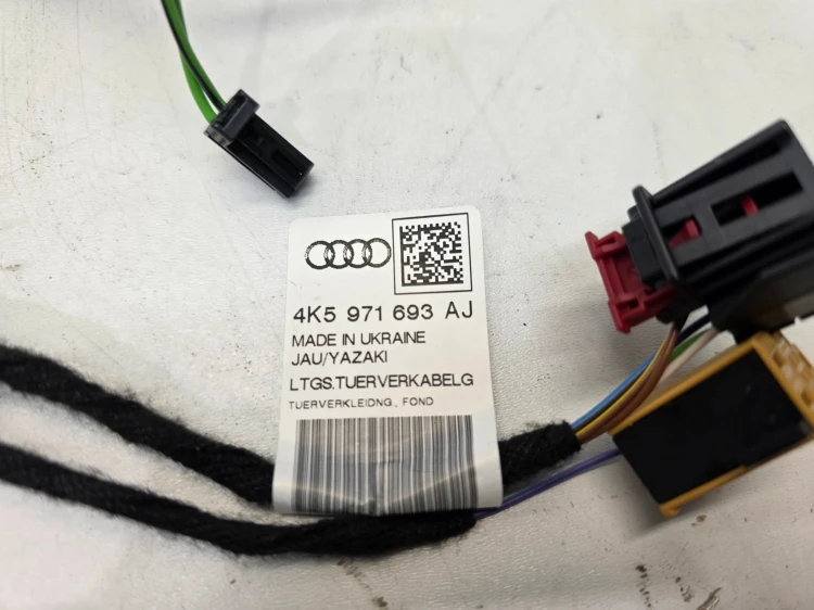 WIĄZKA BOCZKA DRZWI AMBIENTE LEWY LUP PRAWY TYŁ AUDI A6 C8 4K5971693AJ