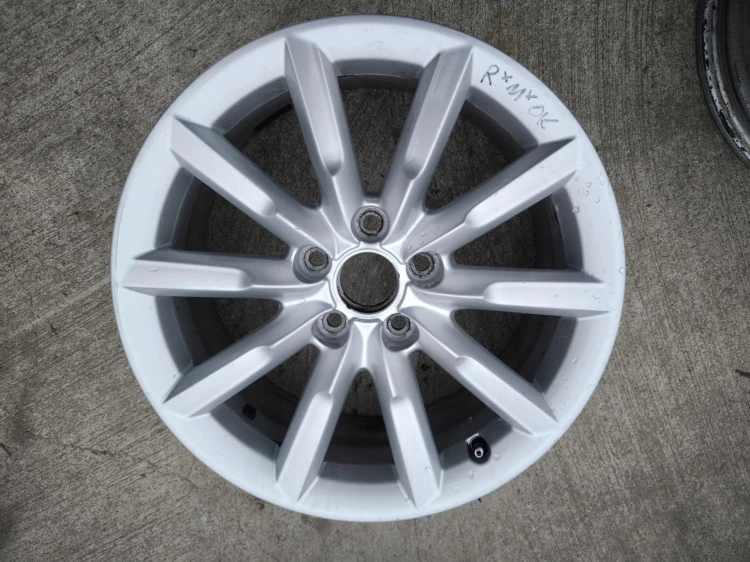 FELGA FELGI KOMPLET AUDI Q3 8U VW 7.0J R17 ET43 8U0601025S *R*11*