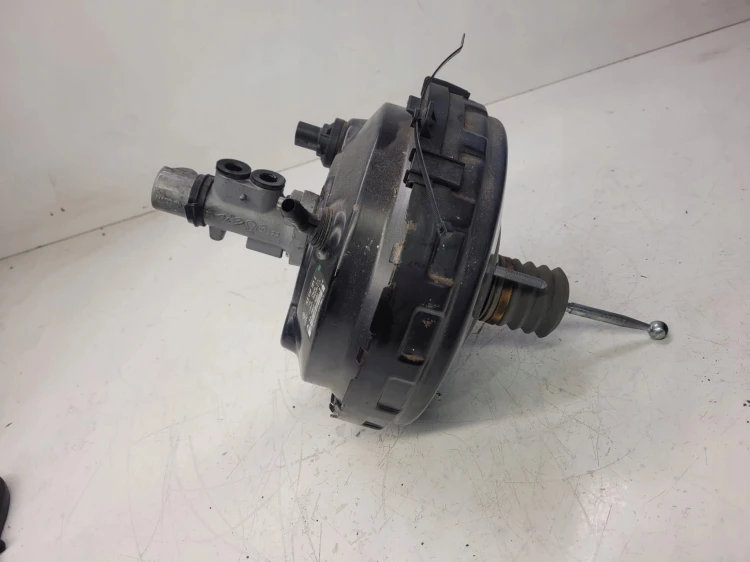 SERWO POMPA HAMULCOWA AUDI Q7 4L 7L8612101E