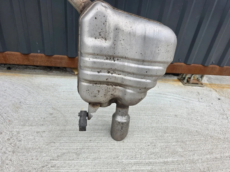TŁUMIK WYDECH AUDI A4 B8 A5 8T A6 C7 A7 2.7 3.0 TDI 8K0253611Q 8K0253611R !