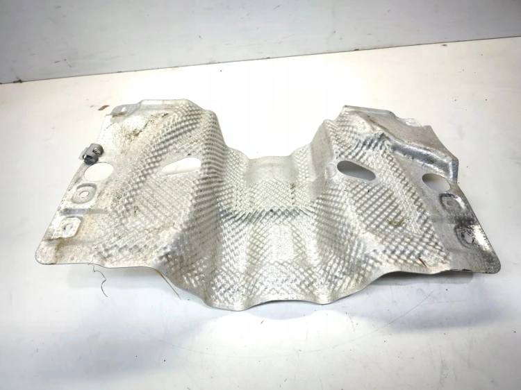 OSŁONA TERMICZNA WYDECHU TUNELU AUDI A4 B9 A5 8W0521443F