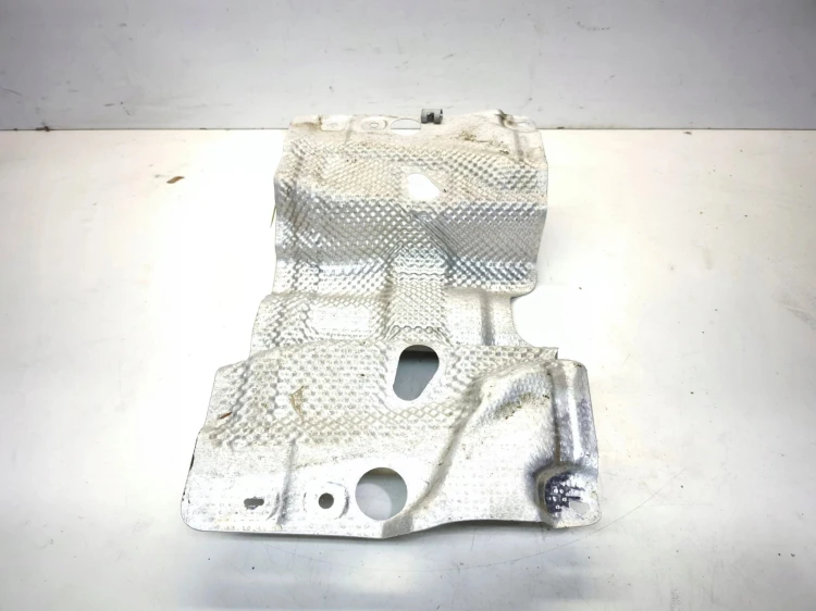OSŁONA TERMICZNA WYDECHU TUNELU AUDI A4 B9 A5 8W0521443F