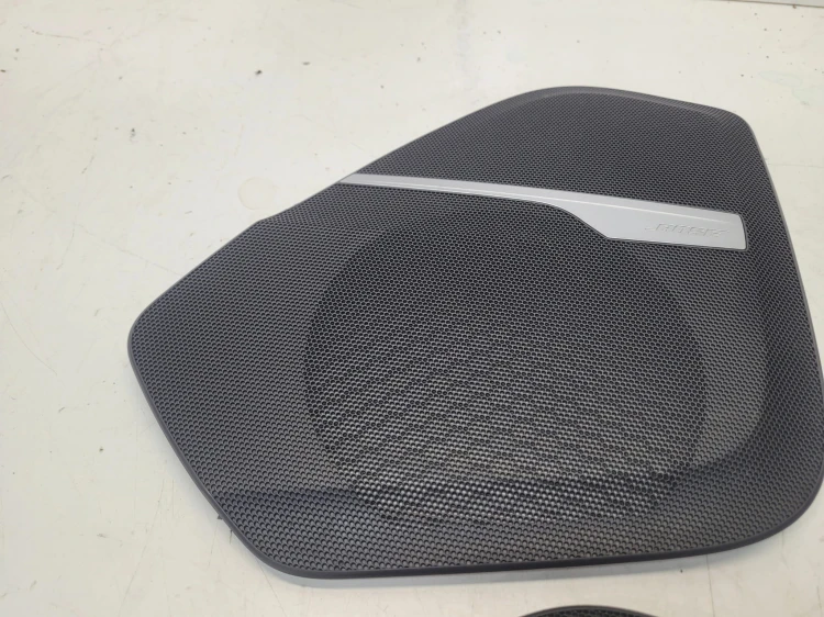 MASKOWNICE BOSE KOMPLET AUDI Q7 4M 4M0868452A -451A-151A-152A PODŚWIETLANE