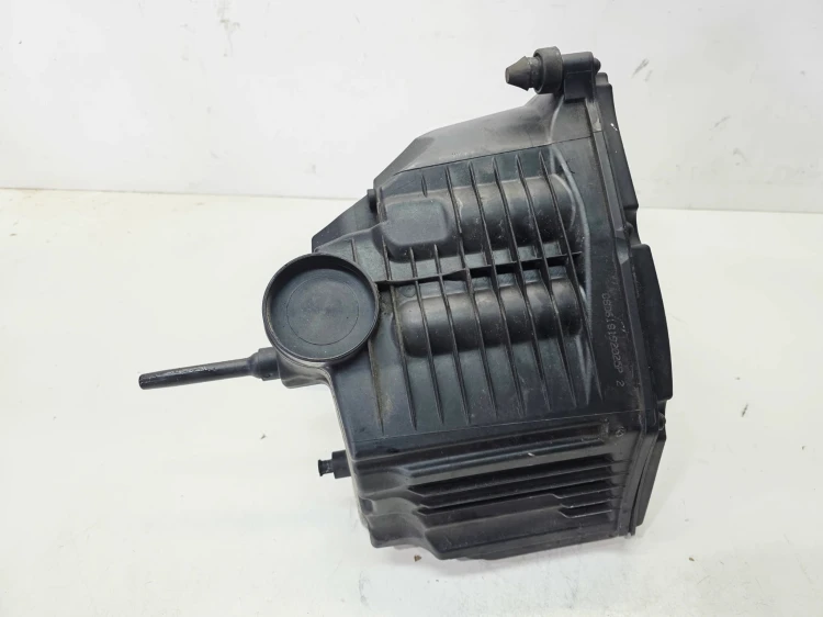 OBUDOWA FILTRA POWIETRZA AUDI A4 B9 A5 8W 2.0 TDI 8W0133835P