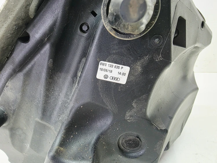 OBUDOWA FILTRA POWIETRZA AUDI A4 B9 A5 8W 2.0 TDI 8W0133835P