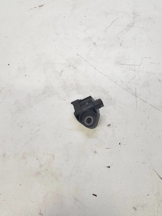 CZUJNIK UDERZENIOWY PRZEDNI AUDI A6 C8 4N0959651D