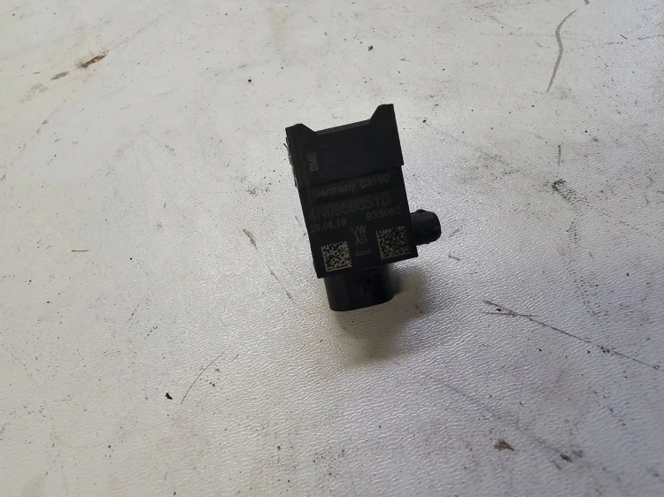 CZUJNIK UDERZENIOWY PRZEDNI AUDI A6 C8 4N0959651D