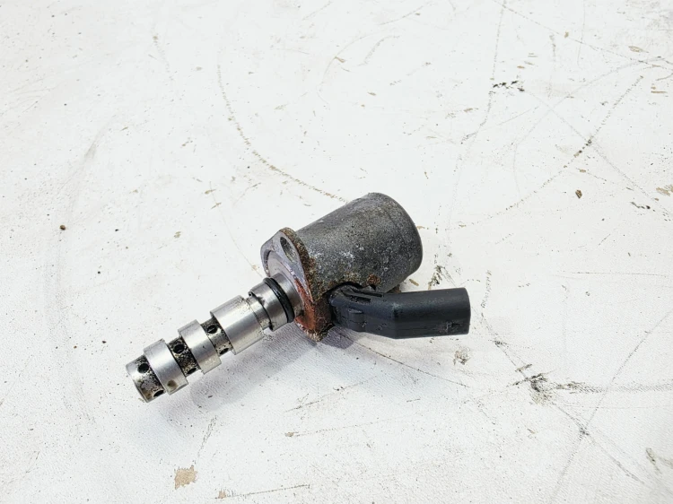 CZUJNIK CIŚNIENIA OLEJU ZAWÓR AUDI VOLKSWAGEN SEAT SKODA TDI 04L906455J