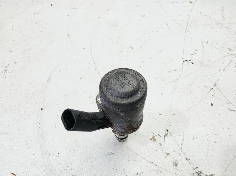 CZUJNIK CIŚNIENIA OLEJU ZAWÓR AUDI VOLKSWAGEN SEAT SKODA TDI 04L906455J