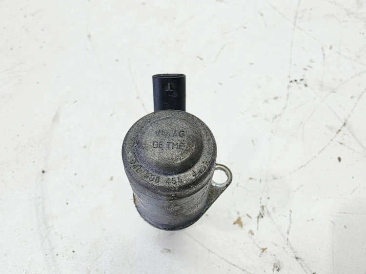 CZUJNIK CIŚNIENIA OLEJU ZAWÓR AUDI VOLKSWAGEN SEAT SKODA TDI 04L906455J