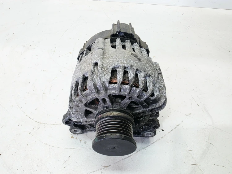 ALTERNATOR AUDI A3 8V VOLKSWAGEN SEAT SKODA 04L903024 VALEO 150A